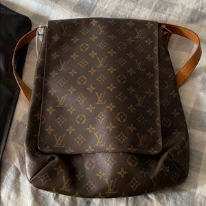 Vintage Louis Vuitton cross body